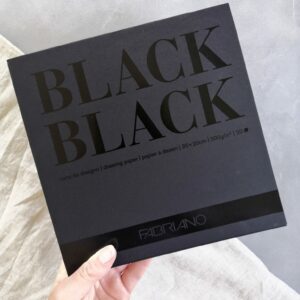 Fabriano Black Black Papier quadratisch